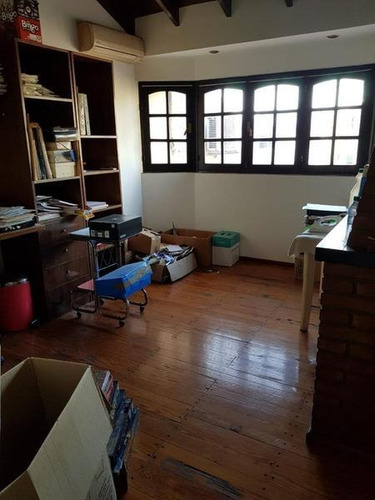 Imagen 10 de 11 de Venta Chalet 5 Ambientes C/cochera P/2 Autos Y Parque Libre