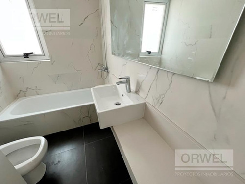 Imagen 16 de 28 de Venta Esquinero - 3 Ambientes - 2 Baños - Cochera Opcional