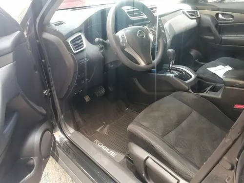 Nissan X-Trail 2.5 Sense 3 Row Mt