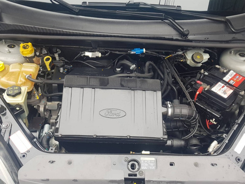 Imagem 14 de 15 de Ford Fiesta 1.6 Mpi Hatch 8v Flex 4p Manual