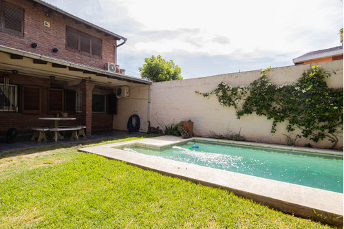 Imagen 1 de 30 de Venta Urgente Por Viaje Casa 5 Amb - Castelar