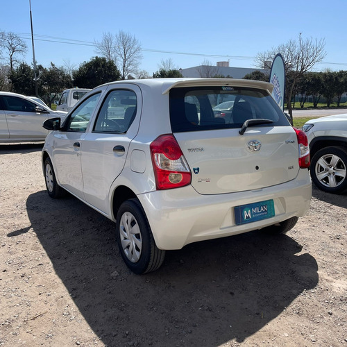Toyota Etios 1.5 X