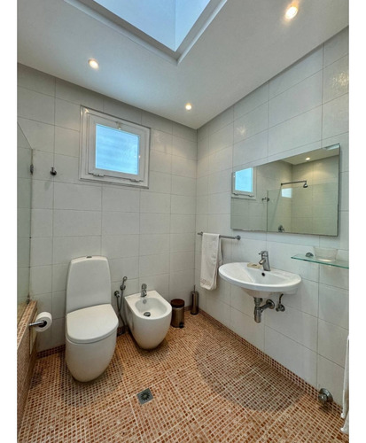 Casa En Venta En Alto Hatillo 5h+s/ 7b/ 5p