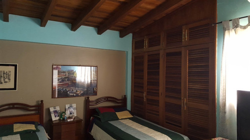 Imagen 24 de 30 de Espectacular Casa Para Una Familia Numerosa 04120656408 Cod Mls 23-5240