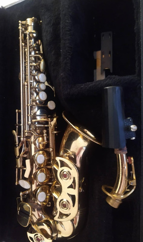 Saxofone Soprano Curvo Eagle 