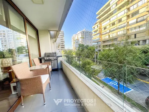 Departamento En Venta De 2 Dorm. En Las Condes