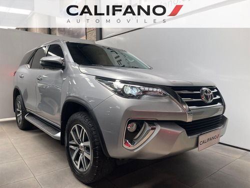 Toyota Fortuner SRX V6 4X4 7 PASAJEROS