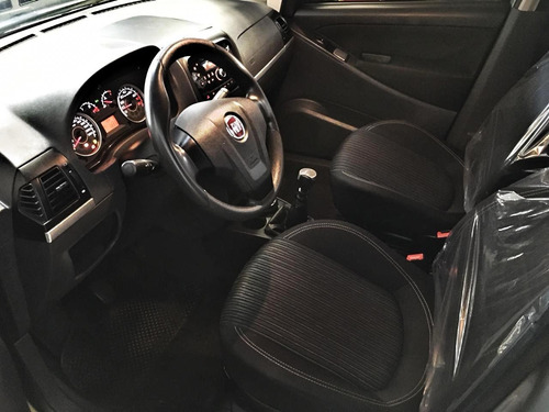 Fiat Idea Essence 1.6 Completa 2013
