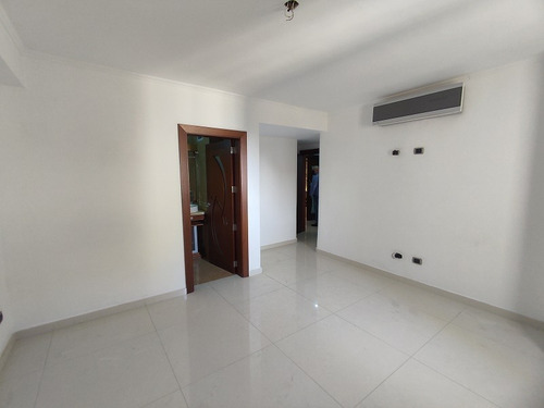 Imagen 8 de 30 de Apartamento En Maracay, La Soledad Res. Diamond Suites Ata-992 Marisol Castro 0424-4923040
