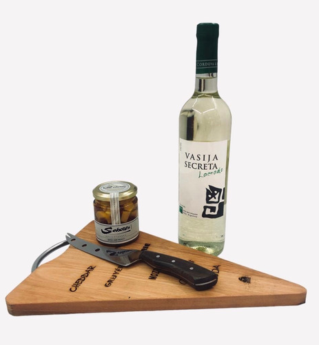 Set Tabla Y Cuchillo De Queso Capibara - Vino Vasija Secreta