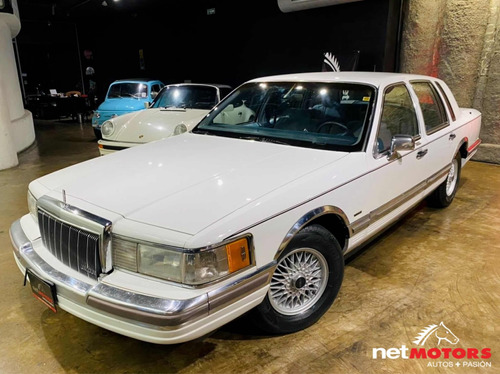 Lincoln Town Car 1990 