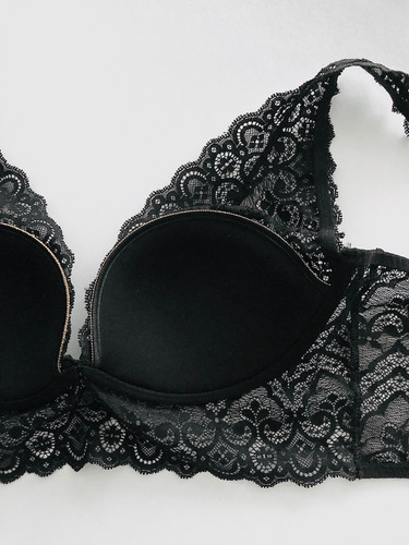 Intimissimi Bra Largo De Encaje Estilo Bralette Con Copas