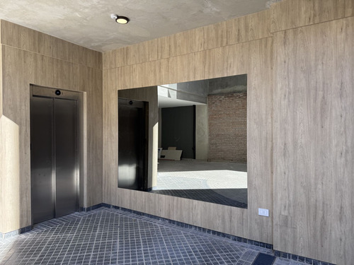 Venta Departamento Mono Estrenar Abasto