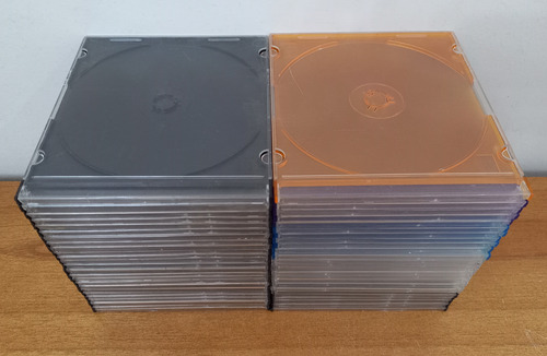 Permuto Lote De 50 Cajas Acrilicas De Cd 5 Mm En Olivos Zwt (Usado)