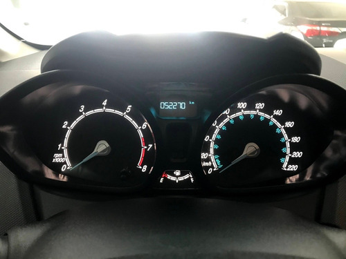 Ford Fiesta Kinetic Design 1.6 Se Plus 120cv 2015