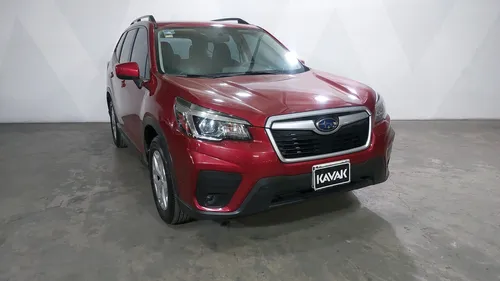 Subaru Forester 2.5 PREMIUM CVT 4WD