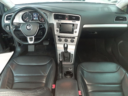 Imagem 5 de 8 de Volkswagen Golf