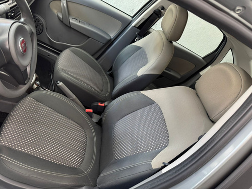 Fiat Grand Siena 1.6 16v Essence Flex Dualogic 4p