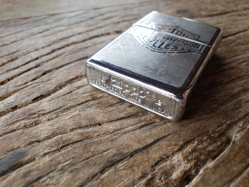 Isqueiro Zippo Harley Davidson Original. (Usado)