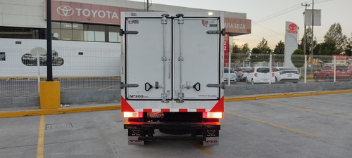 Imagen 5 de 14 de Nissan Np300 2014 2.5 Diesel Chasis 4x2 Mt