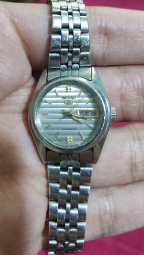 Reloj Seiko 5 De Dama Automático A Prueba De Agua.