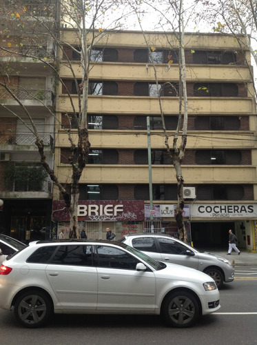 Alquiler Cochera En Av. Santa Fe Al 2800 Barrio Norte