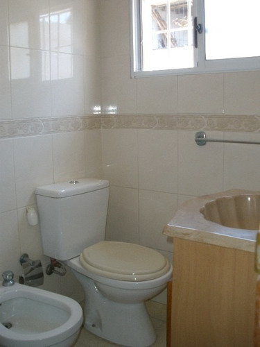 Imagen 8 de 12 de Venta Apartamento 2 Dormitorios Y Terreno Curva Maroñas