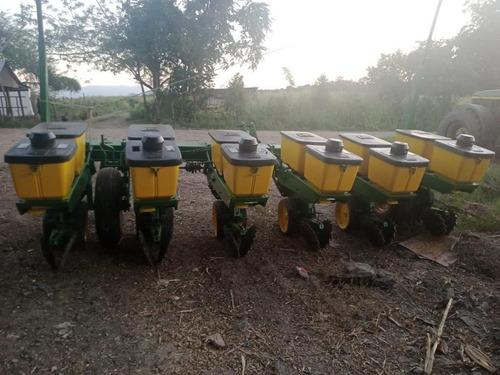 Imagen 2 de 6 de Sembradora Jhon Deere 7100