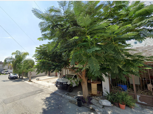 Gran Oportunidad De Inversión - Casa Economica En Venta - Casa Adjudicada C. Amapola 104, Privadas Del Sauce Sector Avellano, 66053 Cdad. Gral. Escobedo, N.l.