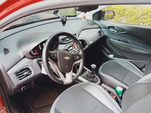 Chevrolet Onix Active Crossower