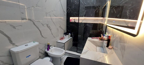Venta Casa 3 Amb En Morón