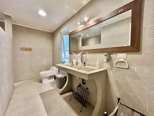 Casa En Venta De 2 Dorm. En Colina
