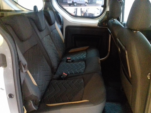 Imagen 8 de 15 de Renault Kangoo Ii Stepway 1.6 16v Anticipo + Cuota Fija (jg)