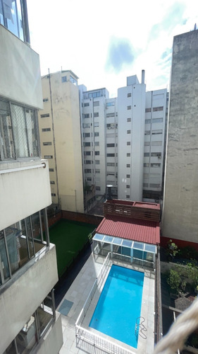 Imagen 25 de 28 de Vendo Apto 4 Dorm + Servicio Completo- Rambla De Pocitos, Vista, Excelente Ubicación!!