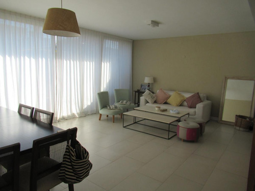 Imagen 7 de 30 de Casa - Las Lomas-jockey