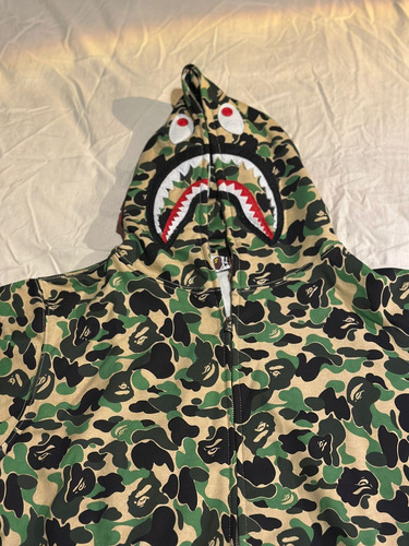Campera Bape Shark Verde Militar Estilo Streetwear Premium