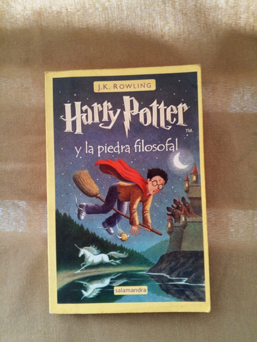 Libro Harry Potter Y La Piedra Filosofal (poco Uso)