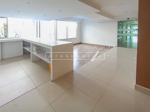 Local Comercial En Arriendo En Santa Bárbara