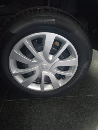 Imagen 10 de 25 de Renault Logan Life 1.6/ 2022 Entrega Asegurada!! #ev
