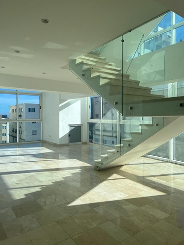 Penthouse De Venta En Serralles