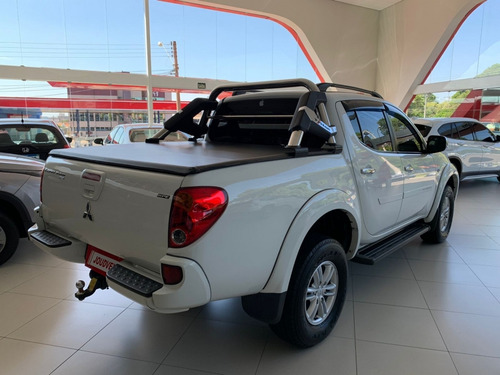 Mitsubishi L200 Triton 3.5 HPE 4X4 CD V6 24V FLEX 4P AUTOMÁTICO
