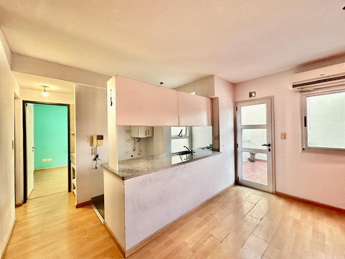 Departamento Dos Ambientes En Alquiler, Lomas De Zamora