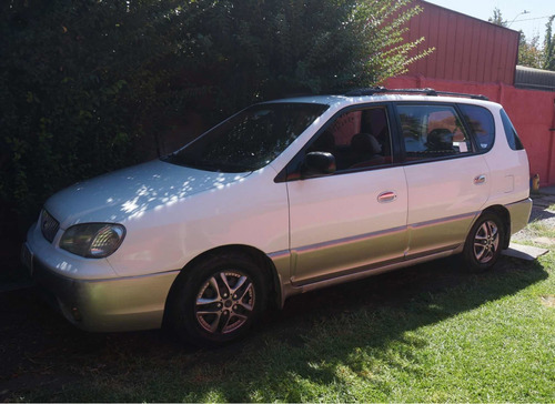 Kia Carens 2002