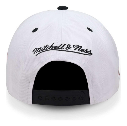 Gorra Mitchell And Ness Nba Cdmx Game Two Blanco Unitalla