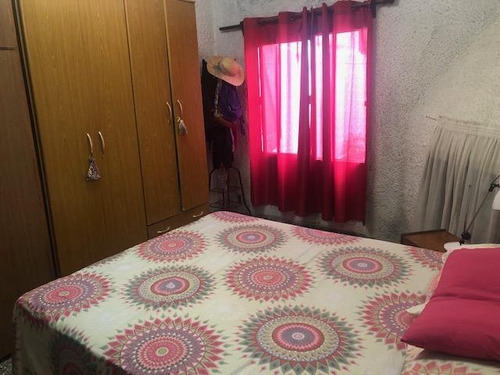 Imagen 4 de 12 de Abipones Y Milán. Casa P.h. Al Fte. Muy Buen Estado