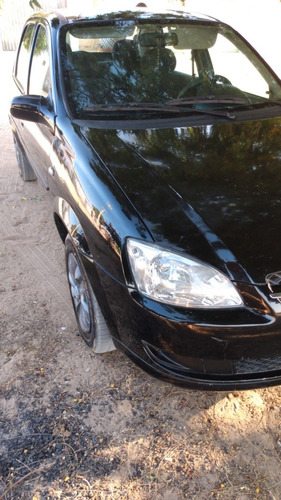 Imagem 3 de 3 de Carro De Passeio