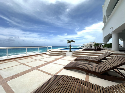 Departamento En Venta En Cancún En Residencial Del Mar Con Alberca Privada: