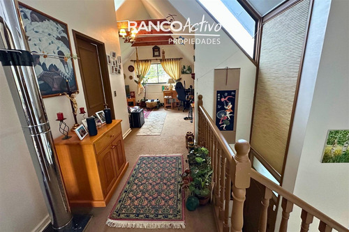 Casa En Venta Isla Teja, Ubicación Y Amplitud, Valdivia