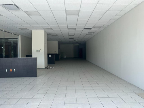 En Renta Local Comercial En Av Palmas 239, Lomas De Chapultepec, Cdmx - Pg