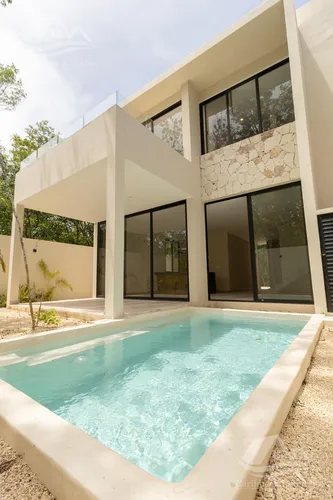 Casa En Venta En Playa Del Carmen Valenia